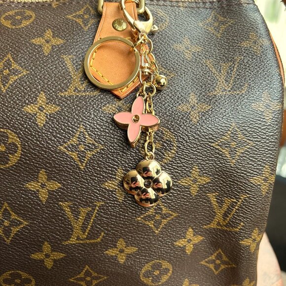 CLOVER Bag Charm Pink Gold Tone - Picture 5 of 8